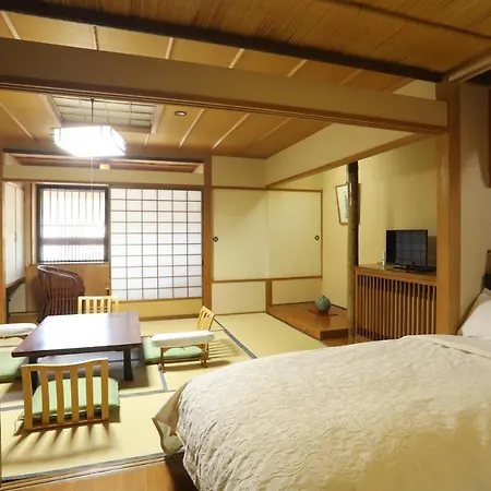 野澤溫泉千人風呂之宿常盤屋 Nozawaonsen Exterior photo